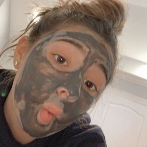 Meet your Posher, Scarlette